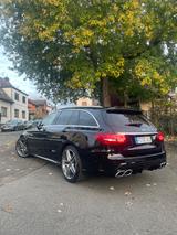 Mercedes-Benz C 63 AMG Mercedes-AMG C 63 T Mercedes-AMG - Mercedes-Benz C 63 AMG Gebrauchtwagen in Frankfurt