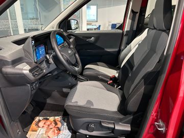 Ford Tourneo Courier Titanium Automatik AHK