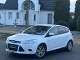 Ford Focus Lim. Trend*SERVICE NEU* - Ford Focus aus 2011: Trend