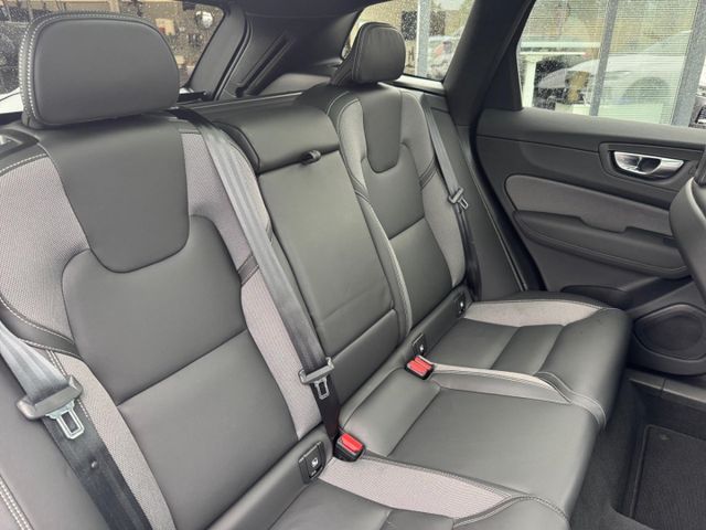 VOLVO XC 60 (Bild 26 von Array)