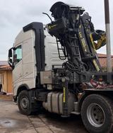 Volvo FH 540 6x4  mit Tajfun LIV 300Z Jahreswagen - Volvo L30