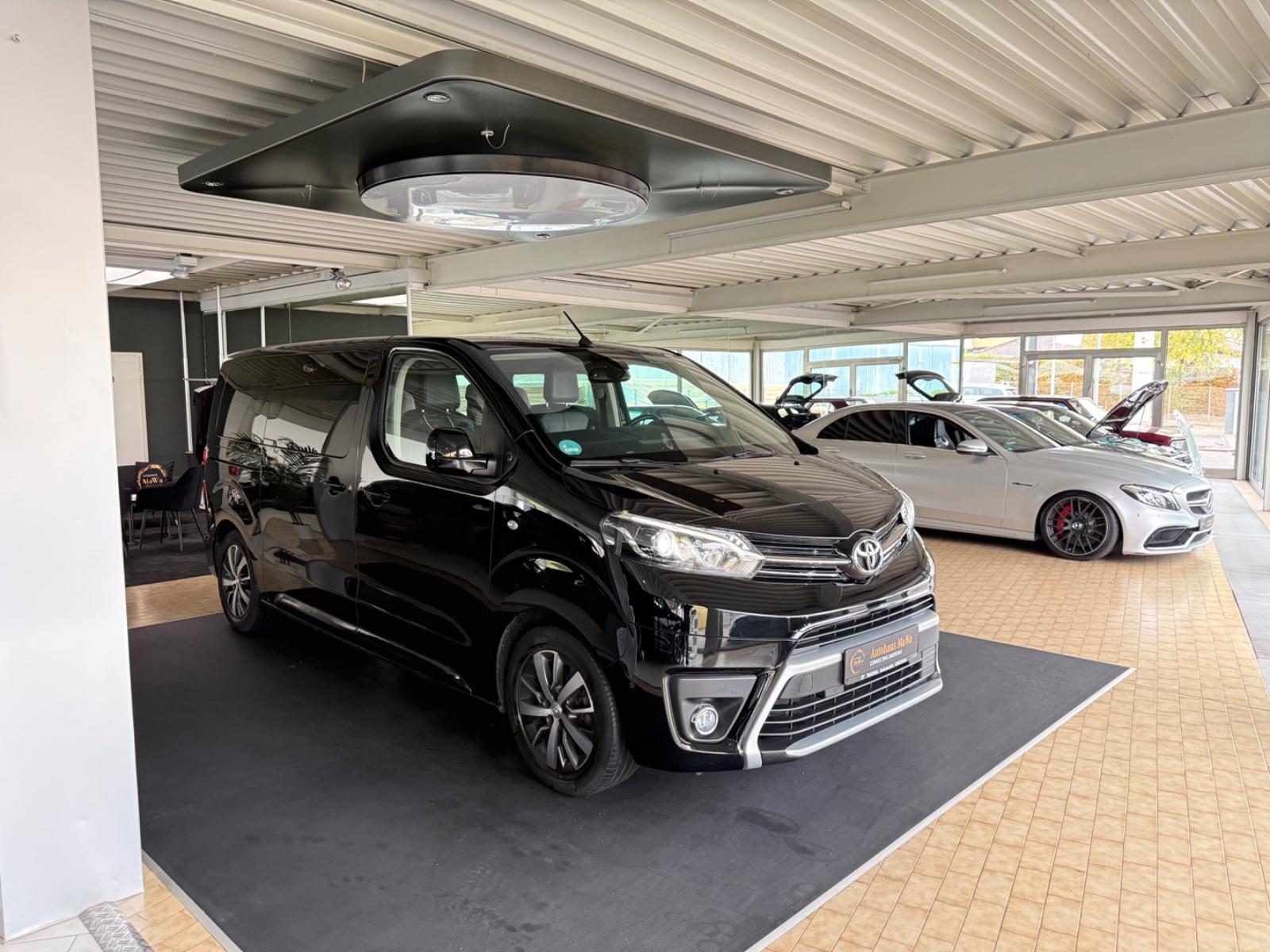 Toyota Proace Verso L1 Team Deutschland 8Sitzer
