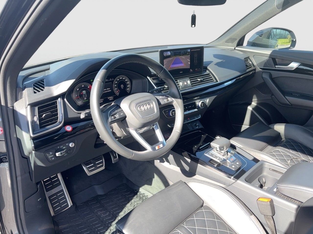 Audi SQ5 3.0 TDI quattro MLED HuD Navi StHZ B&O foto 9