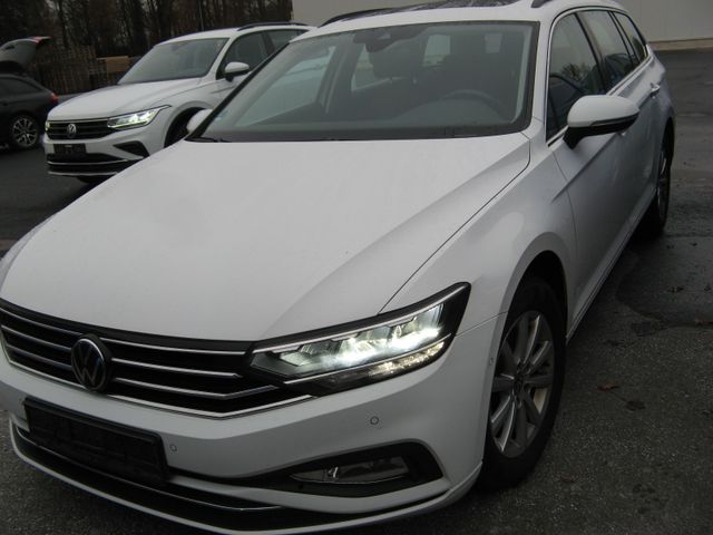 Volkswagen Passat  Business LED MF-premium Pan-Dach