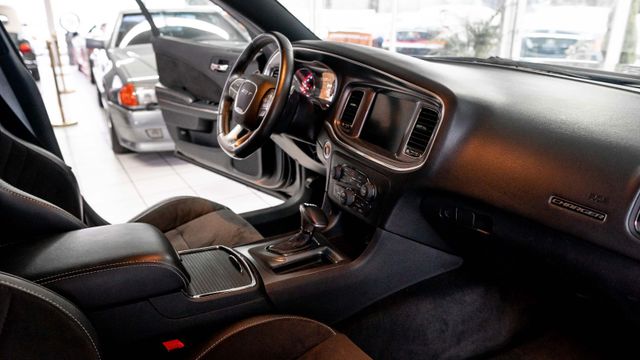 Fahrzeugabbildung Dodge Charger Hellcat im Topzustand