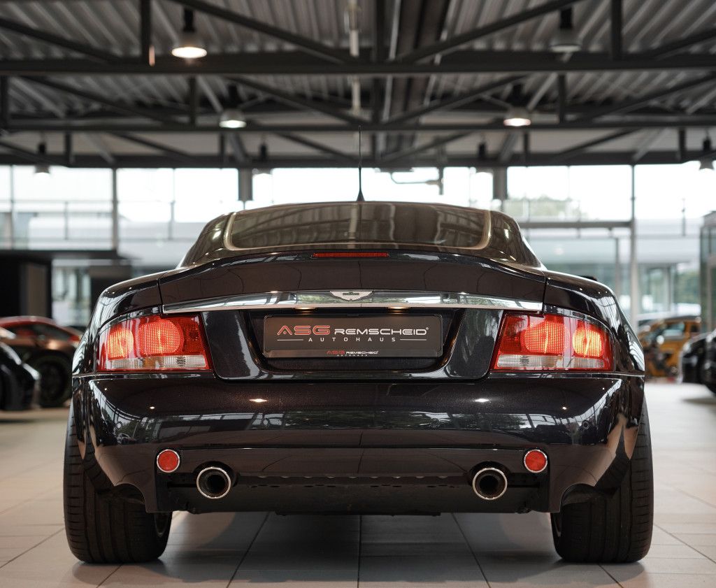 Aston Martin Vanquish