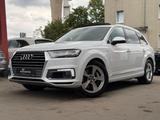 Audi Q7 TDI e-tron quattro/PANO/NACHT-ASS./MEMORY/HUD - Audi Q7: Geländewagen