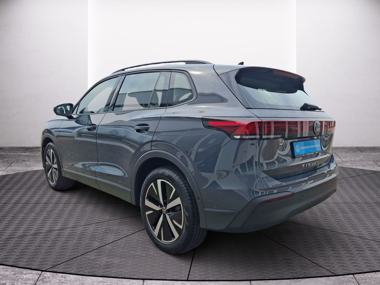Volkswagen Tiguan Life 2.0l TDI DSG AHK elektr.Heckklappe foto 5