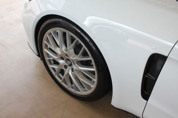 Porsche Panamera - 6