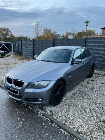 BMW 318i, Tauschmotor 150Tkm, Xenon, Sitzh...