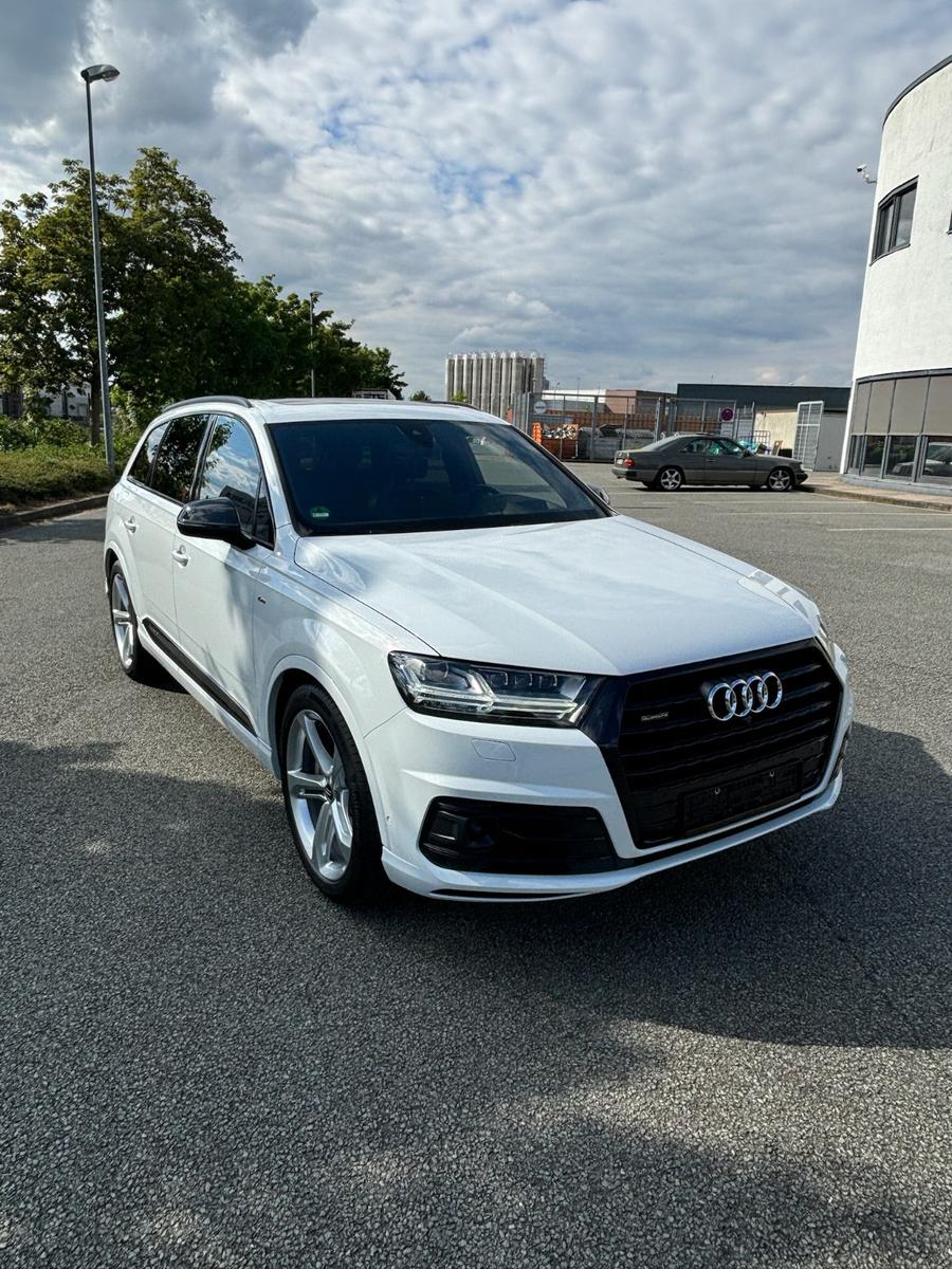 Audi Q7 3,0 TDI  *fast Vollausstattung*