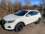 Nissan Qashqai 1.2 DIG-T Acenta Acenta - Nissan Qashqai Gebrauchtwagen in Stuttgart