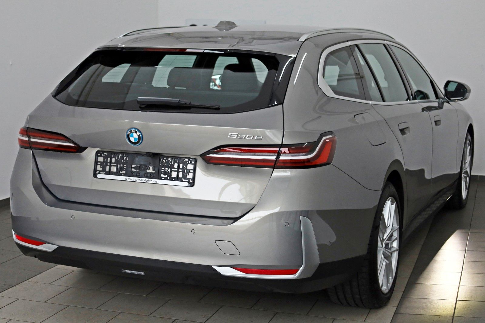 Fahrzeugabbildung BMW 530e Touring Leder,Navi,LED,H/K,Travel Paket,AHK