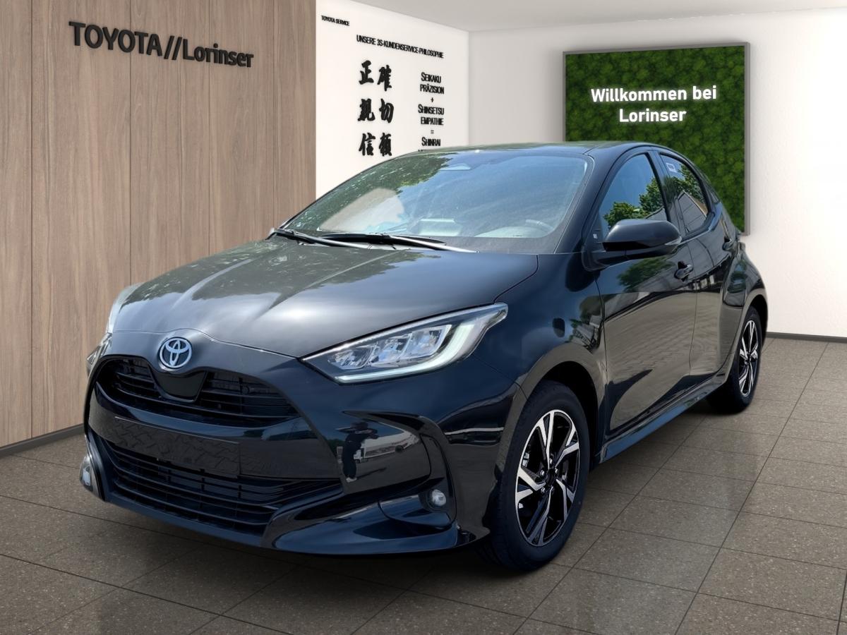 Toyota Yaris 1.5 Teamplayer +FLA+SpurH+SpurW+LM+LED+PDC