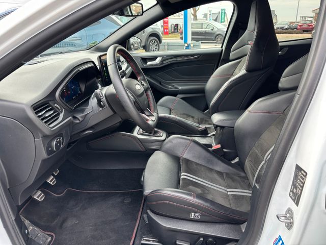 Ford Focus 2.3 EcoBoost ST X NaviLEDTrack-Paket