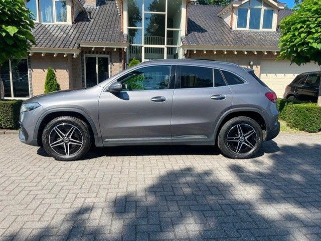 Mercedes-Benz EQA 250 AMG LINE PANO kamera NAVI LED imagem 2