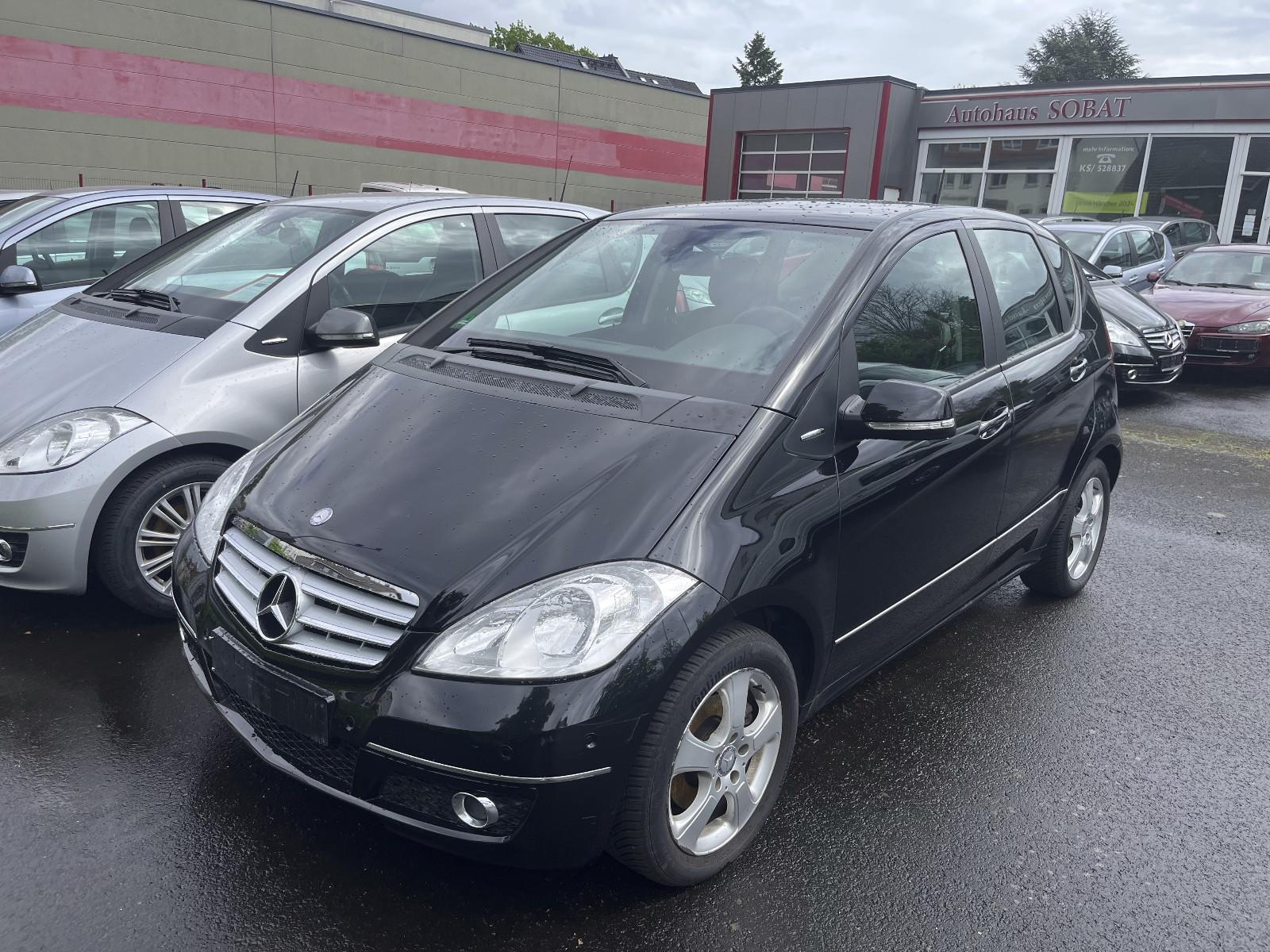 Mercedes-Benz A 200, Navi, Sitzheiz., Einparkhilfe. Mod.2010