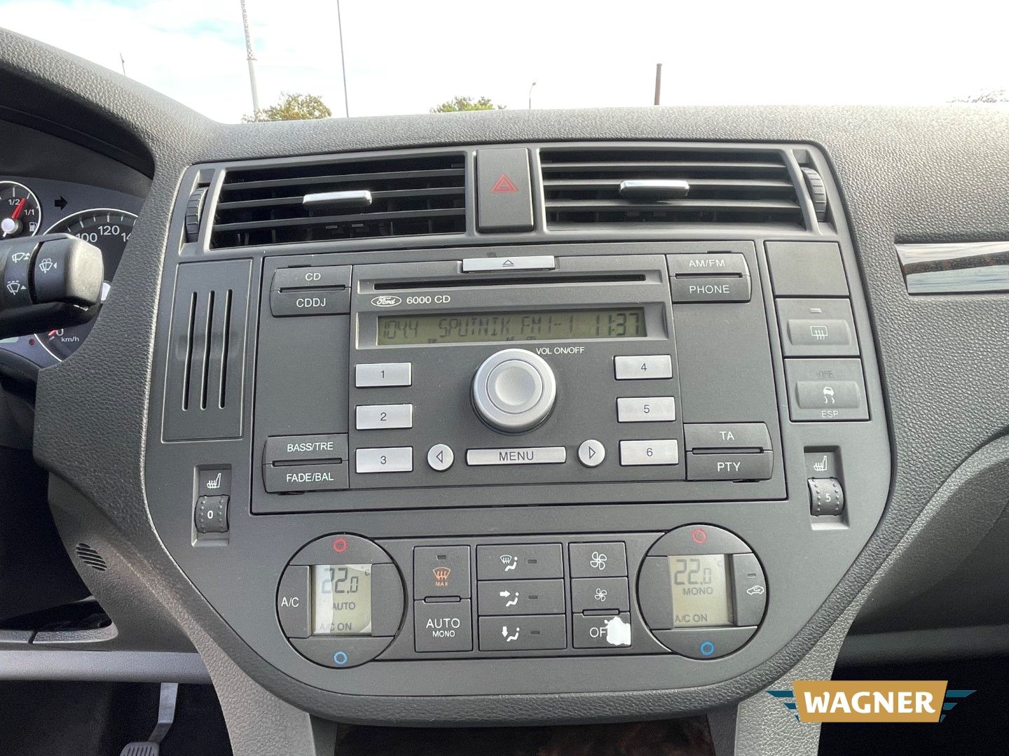 Fahrzeugabbildung Ford C-Max 1-Hand Top Zustand Ghia SHZ  Klima