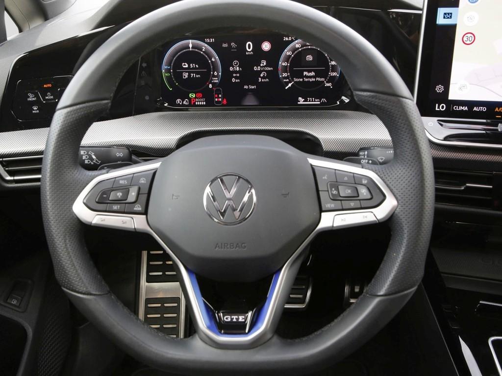Volkswagen Golf VIII GTE 1.5 TSI eHybrid 200 kW 17" ACC AHK, миниатюра 15