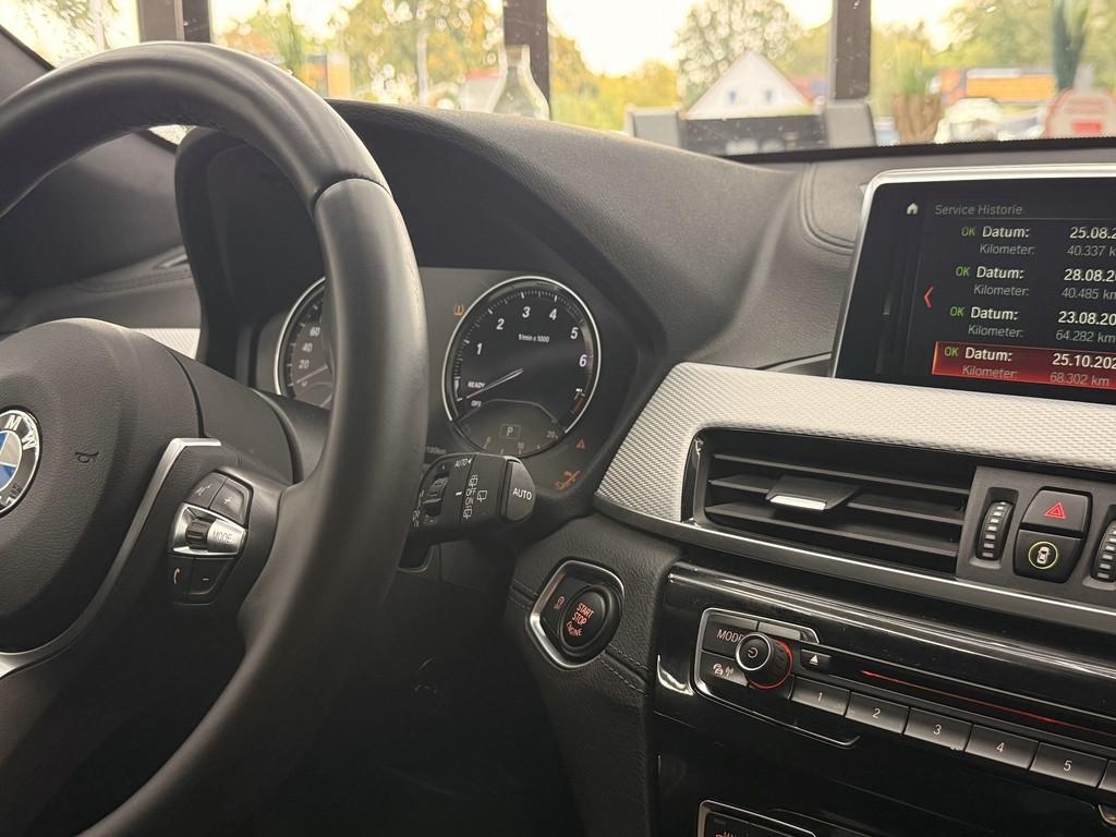 BMW X2 18iA sDrive M Sport, LED, Pano, HUD, Kamera