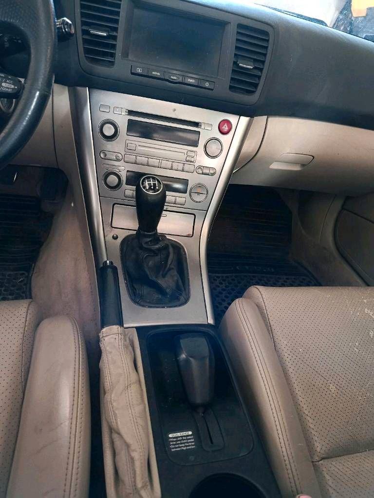 Subaru Outback 2005 — фото 10