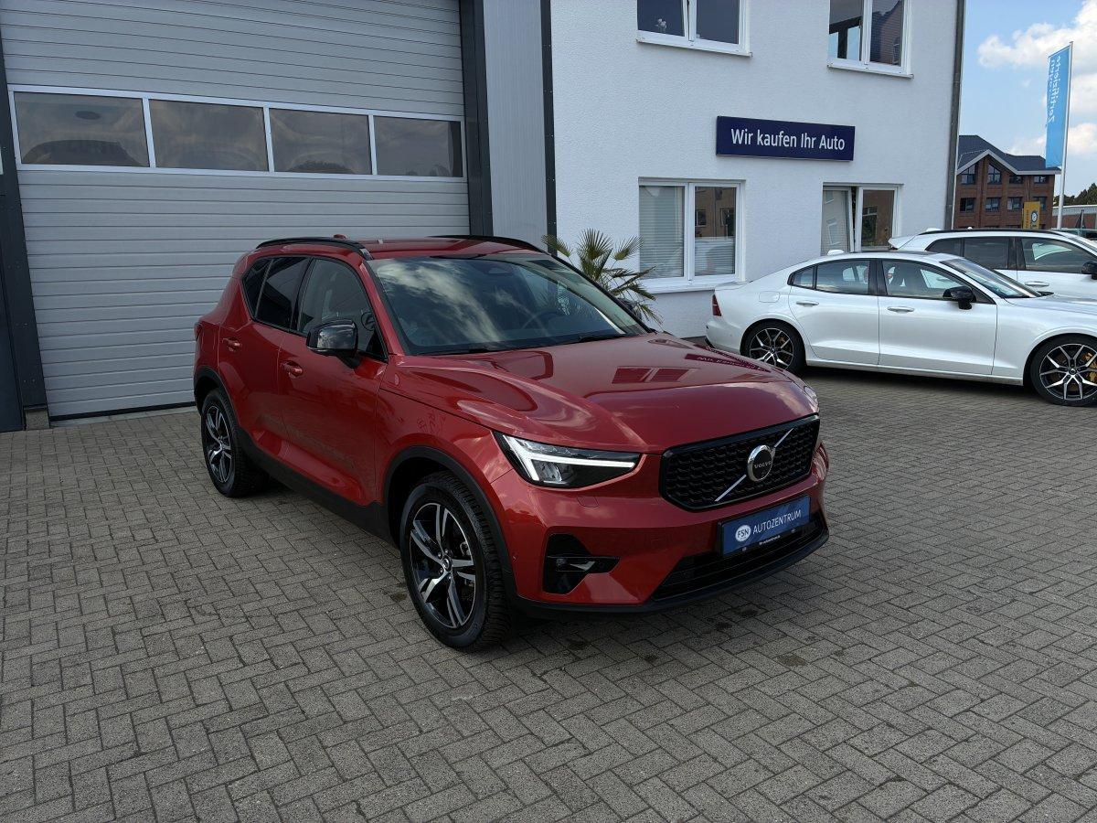 Volvo XC40 B4 Plus Dark 8-Fach Aktionspreis
