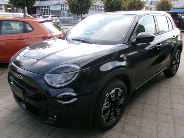 Fiat 600 HYBRID 1.2 SHZ ALU LED ACC Apple CarPlay And