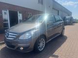 Mercedes-Benz B 180 Autotronic - Mercedes-Benz B 180 aus 2011