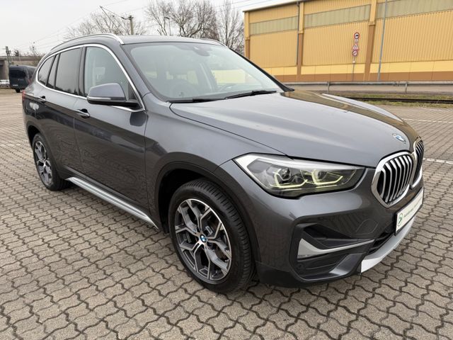 BMW X1 Baureihe sDrive 18 d xLine/PAN/LED/SHZ/AHK!!