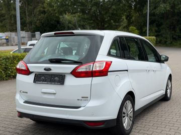 Ford Grand C-Max - 10