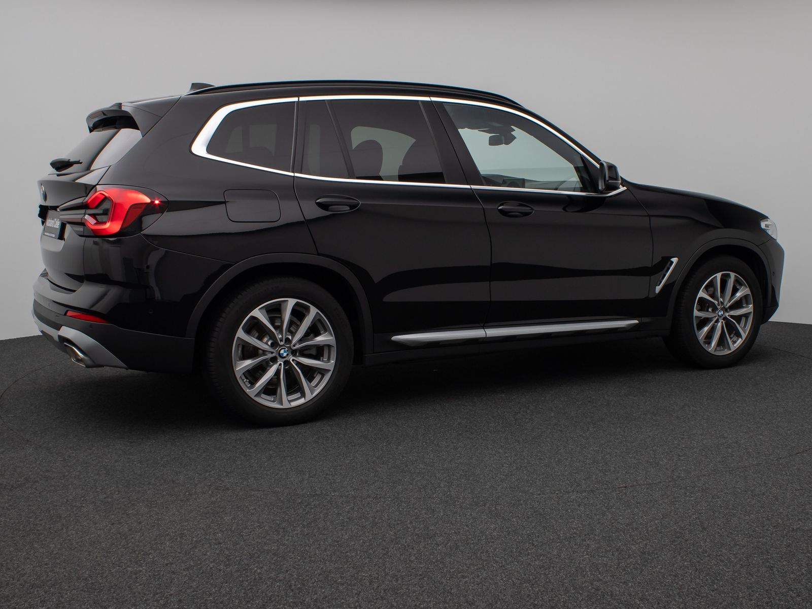Fahrzeugabbildung BMW X3 xD20d Kamera DAB H/K M Sportfahrwerk 19Zoll