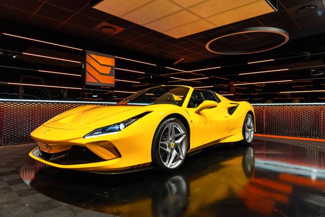 FERRARI F8