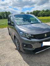 Peugeot Rifter BlueHDi 130 EAT8 Active L1 Active - Peugeot Rifter: Privatanbieter