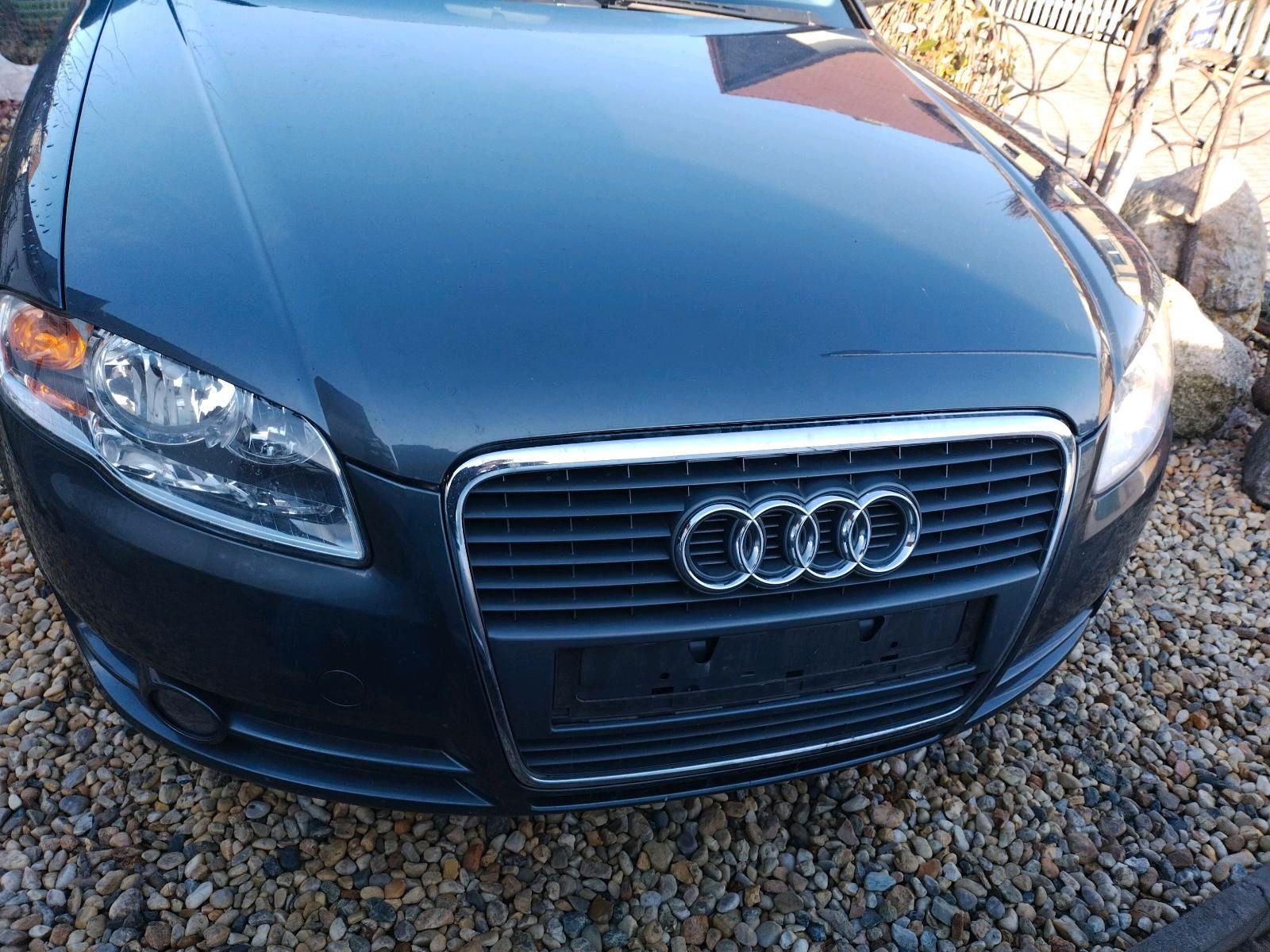 Audi A4 2004 — rear view