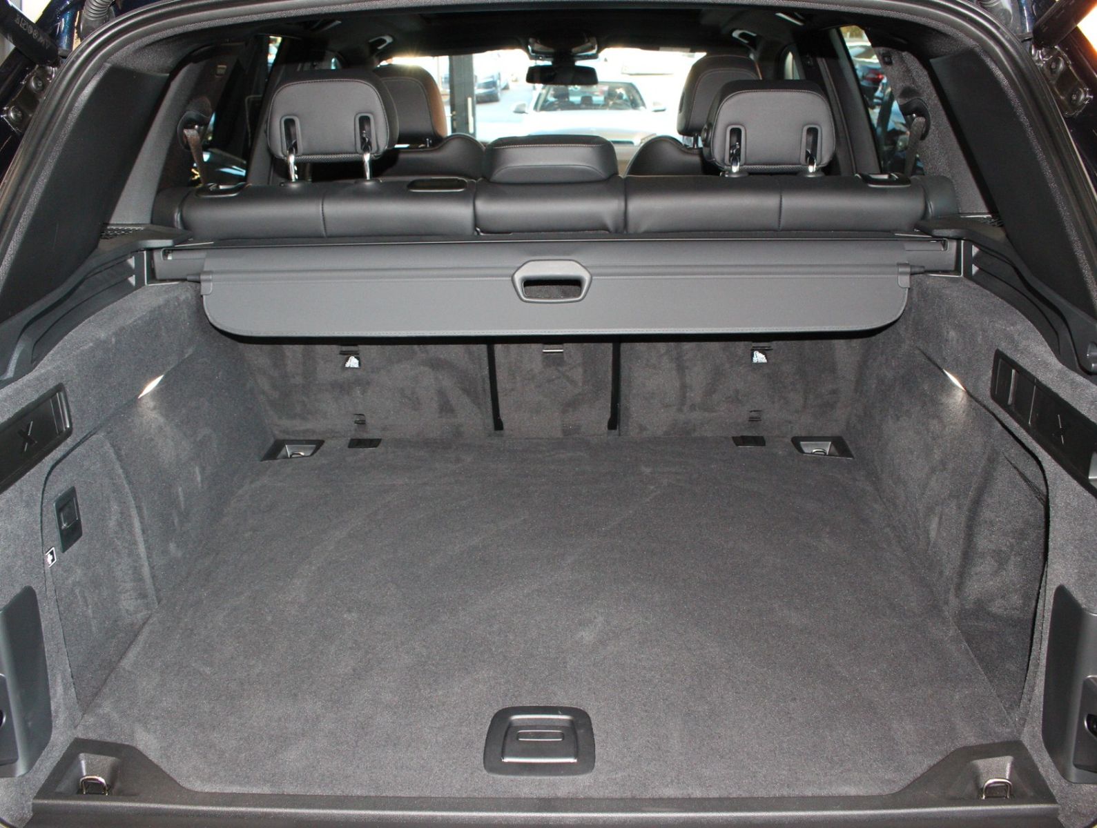 Fahrzeugabbildung BMW X5 xDrive30d M Sport Pano+HUD+360° Kamera
