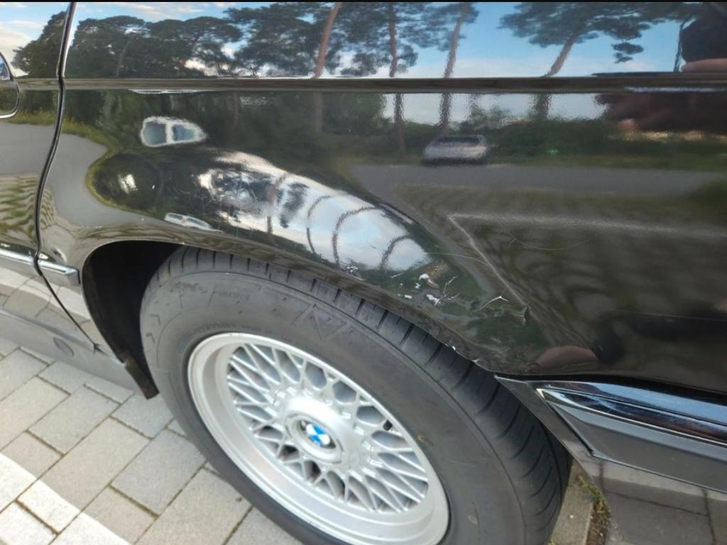 BMW 728