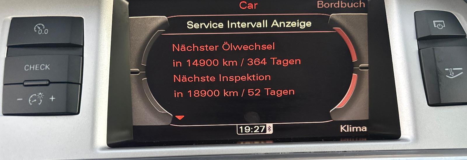 Audi A6 2010 — photo 20