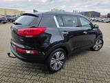 Kia Sportage Spirit 4WD*Ahk*Leder*Kamera*Xenon*Infin - Kia Sportage: Schwarz