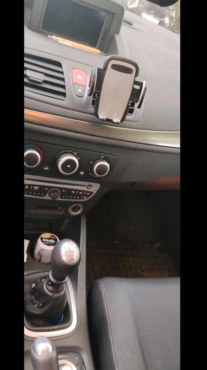 Renault Megane 2011 — photo 11