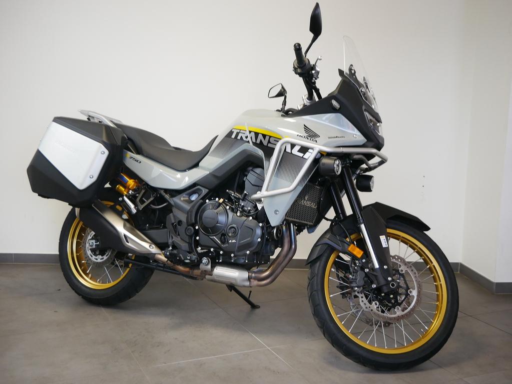 Honda XL750 Transalp Viel Zubehör + Öhlins Fahrwerk!