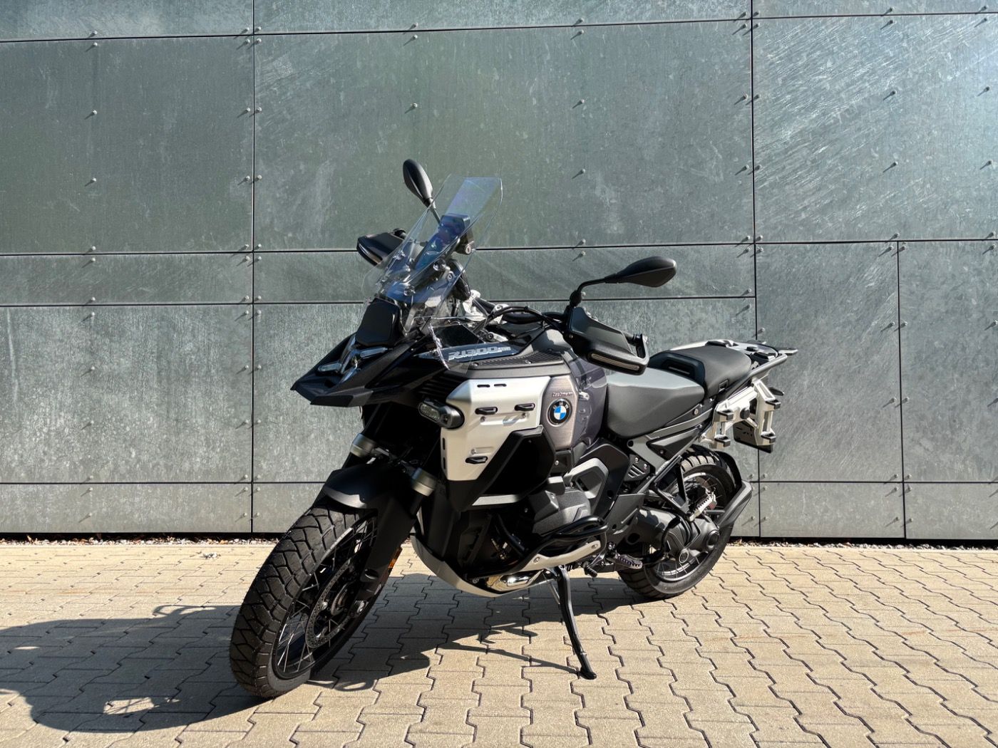 Fahrzeugabbildung BMW R 1300 GS Adventure Triple Black ASA 3 Pakete Ad