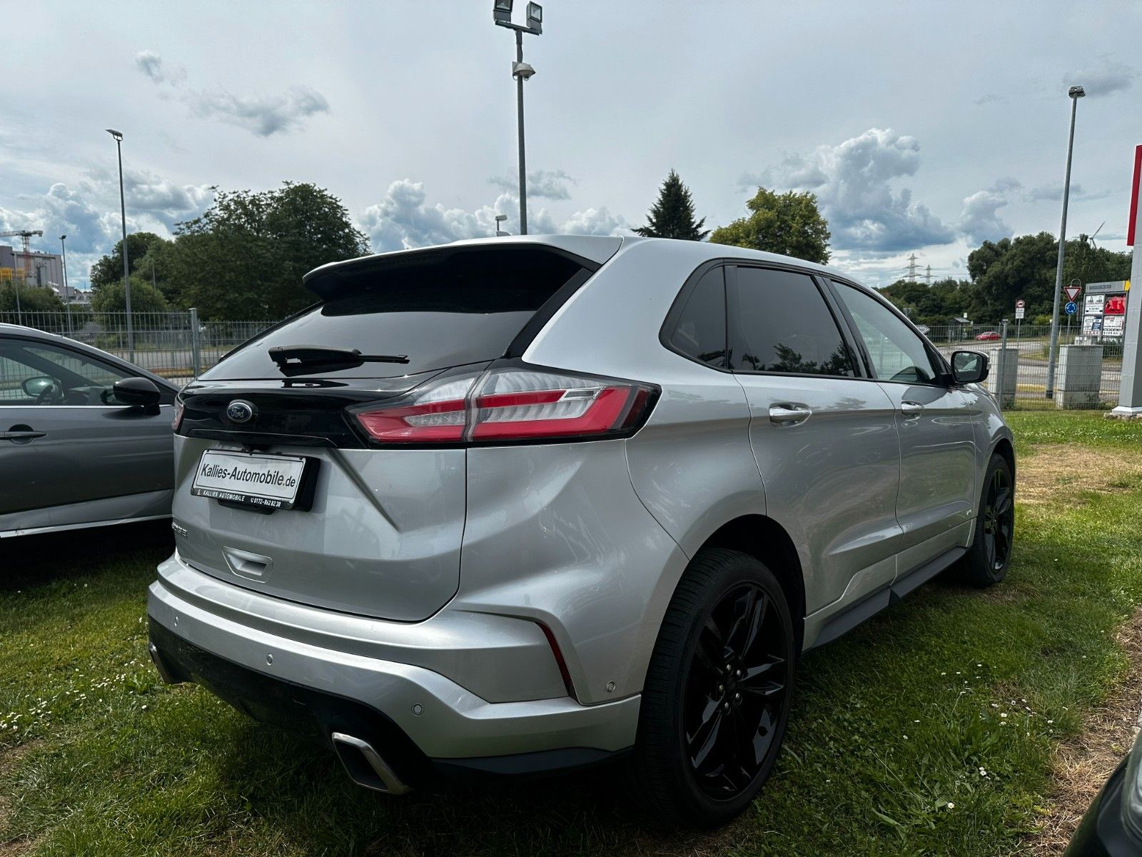 Fahrzeugabbildung Ford Edge ST-Line 4x4 Navi / Pano / T.Leder/ Sitzhzg