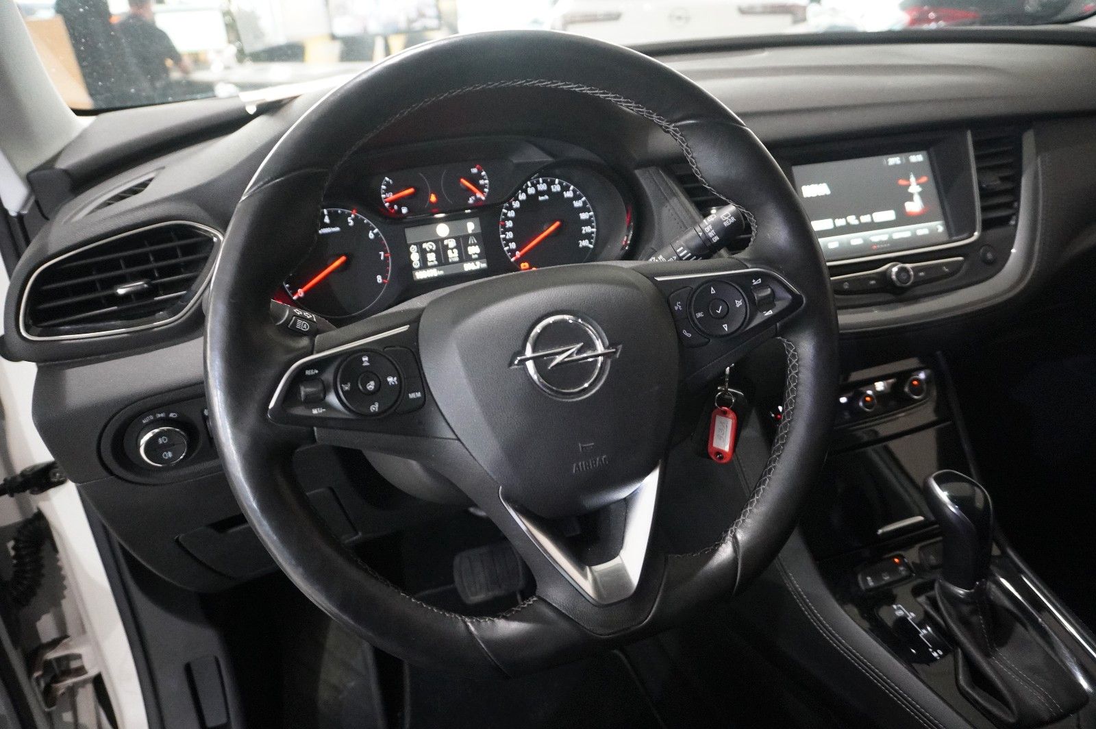 Fahrzeugabbildung Opel Grandland 1.5D AHK/KAMERA/SHZ/LHZ/FSH/ALU/ACC