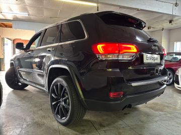 Jeep Grand Cherokee - 6