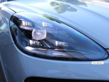 Porsche Cayenne - 7