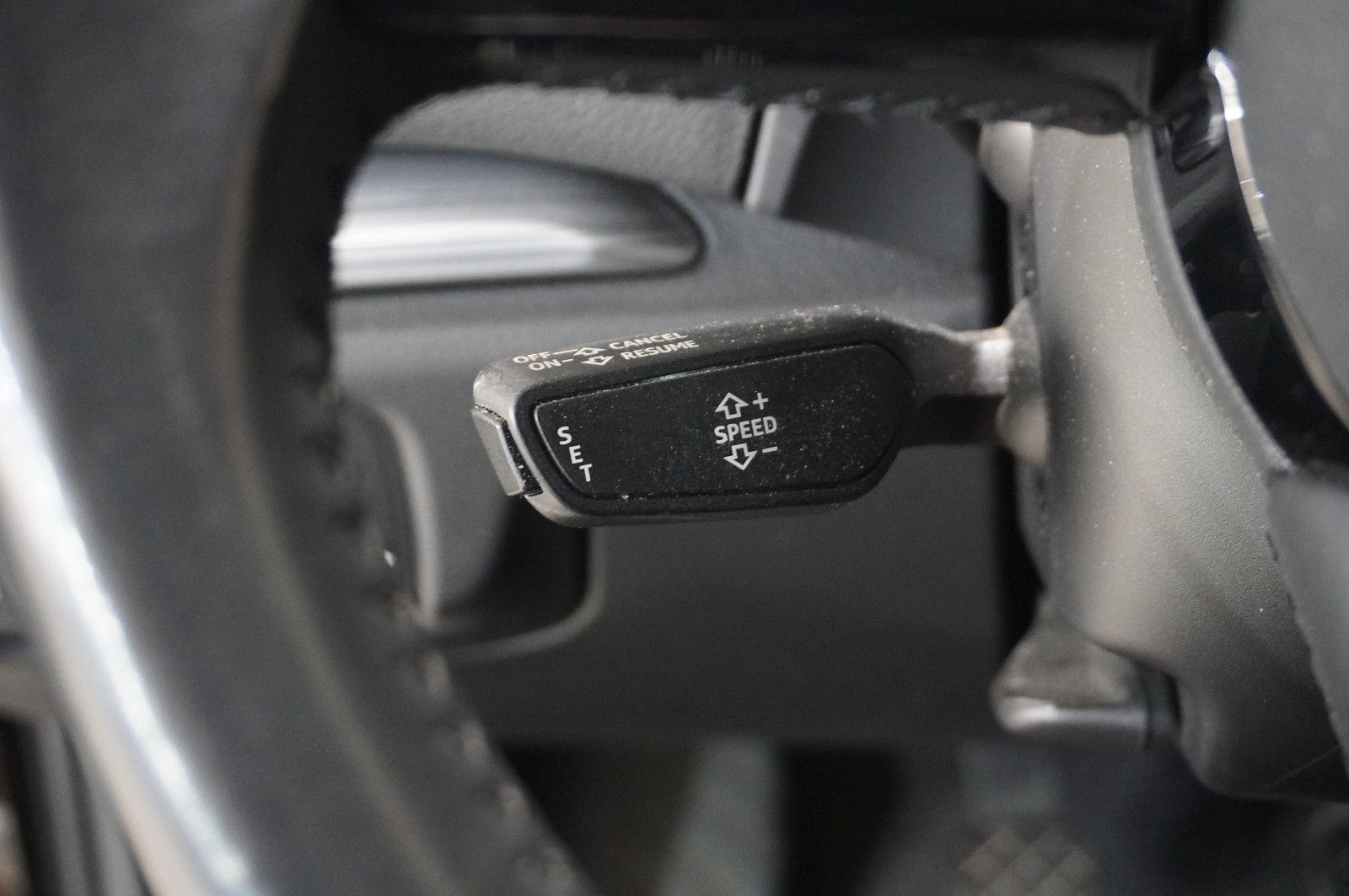 Fahrzeugabbildung Audi A3 Sportback 30 TDI S-LINE NAVI/LED/SH/SPORT/PDC
