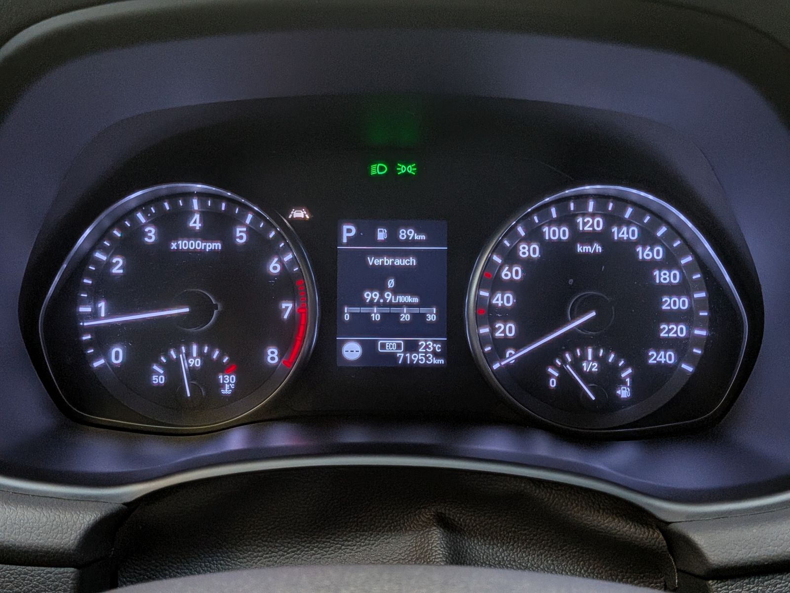 Fahrzeugabbildung Hyundai i30 1.5 T-GDI DCT Trend MHEV Cam Navi LED-Paket