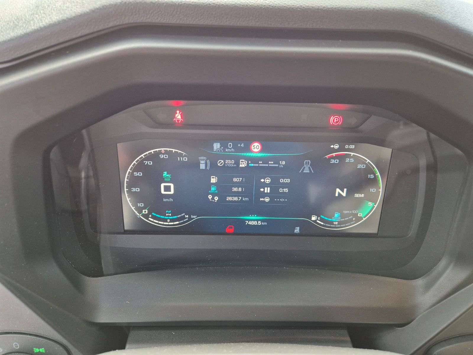 Fahrzeugabbildung Iveco AD190S40/FP Lamberet Mitsubishi LBW Tür AHK