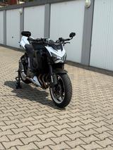 Kawasaki Z800 - KAWASAKI Z