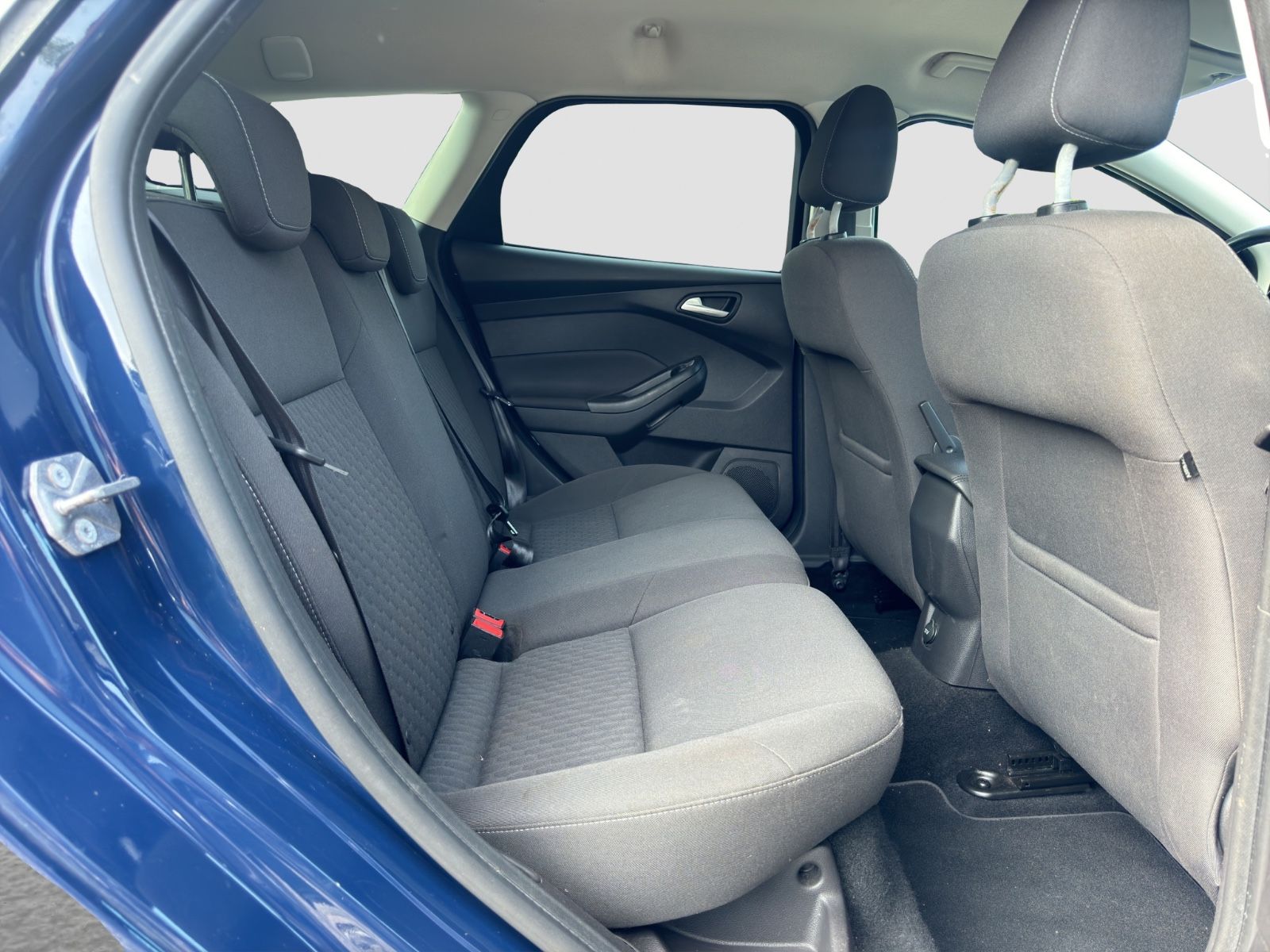 Fahrzeugabbildung Ford Focus Turnier Sync Edition/Klima./PDC/Navi